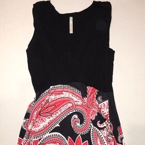 Gilli USA Sleeveless Black & Coral Paisley Maxi Dress – Small